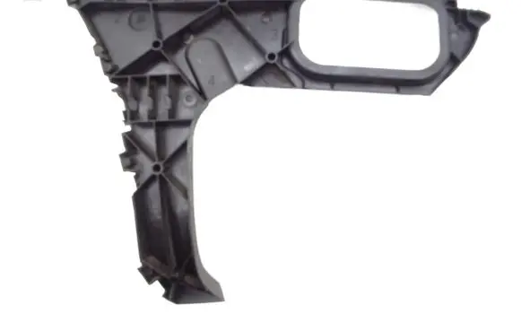 Audi Q7 4L Front bumper mounting bracket 4L0807453A