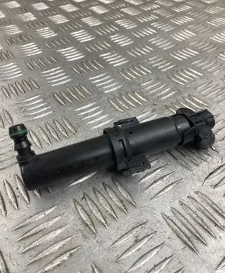 Headlight washer spray nozzle