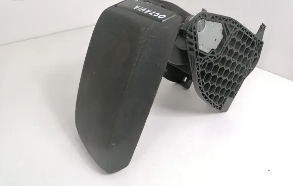 Skoda Octavia Mk2 (1Z) Armrest 1Z0864207D