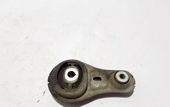 Engine mount bracket