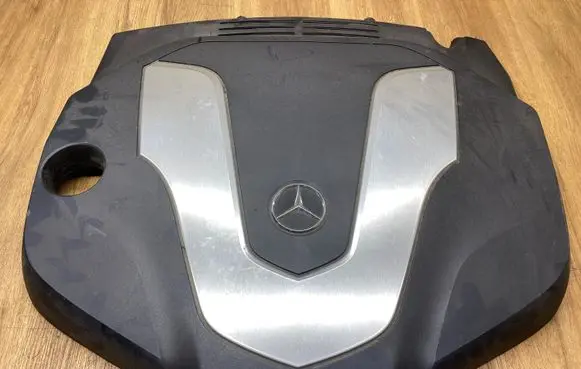 Mercedes-Benz GLE (W166 - C292) Engine cover (trim) A6420107008