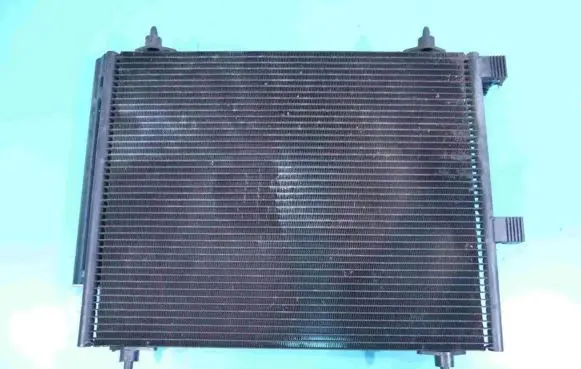 A/C cooling radiator (condenser)