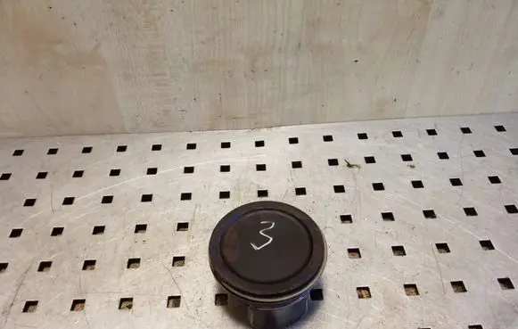 Volkswagen Golf V Piston 