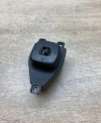 Mazda 3 I Wing mirror switch BJ0E66600 BJOE66600