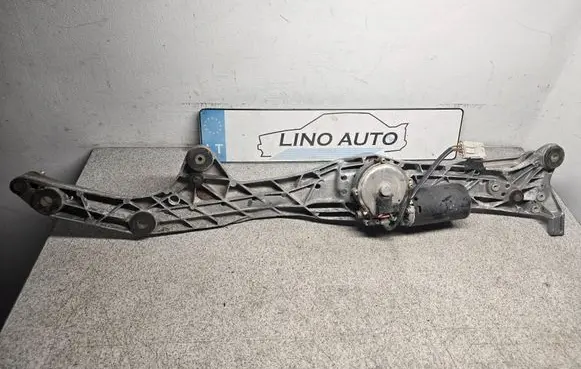 BMW 7 E38 Front wiper linkage and motor 61618352888
