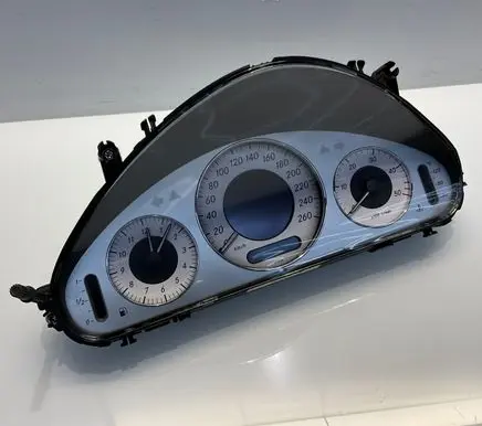 Mercedes-Benz E W211 Speedometer (instrument cluster) A2115400547 110080284017 2115400547