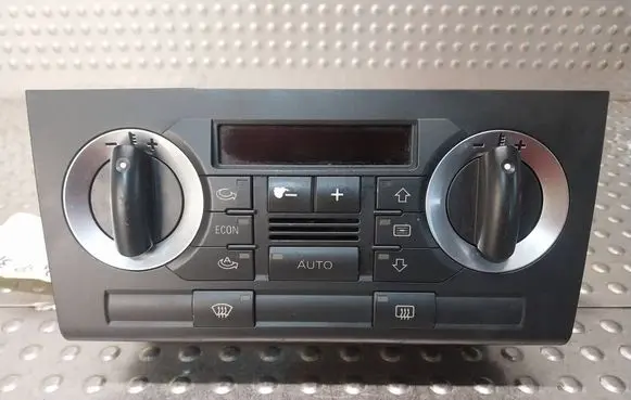 Audi A3 S3 8P Climate control unit 8P0820043H