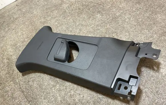Ford Mach-E I (B) pillar trim (top) LJ8BR24583BA J8BR24593BCW