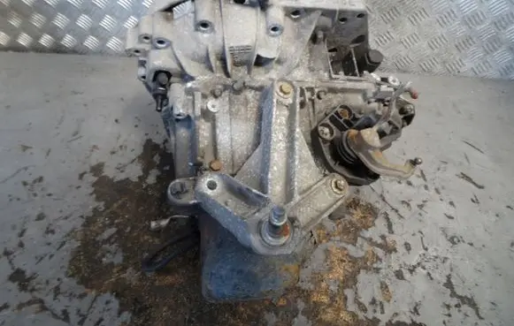 Renault Sandero I Manual 5 speed gearbox JR5166