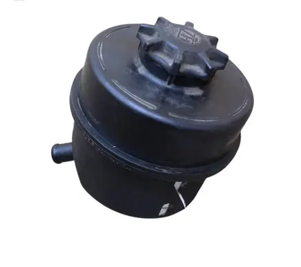 Iveco Daily 6th gen Power steering fluid tank/reservoir 