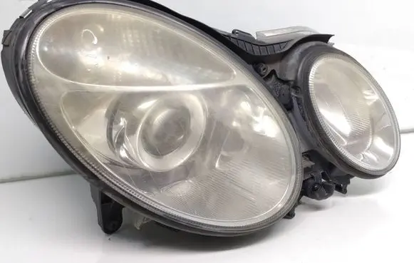 Mercedes-Benz E W211 Headlight/headlamp A0028202426 5DV00876400