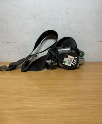 Mercedes-Benz Sprinter W906 Front seatbelt 601384300 C763