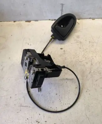 Opel Vivaro Front door lock 8200008247 91166228