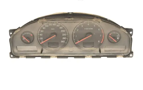 Speedometer (instrument cluster)