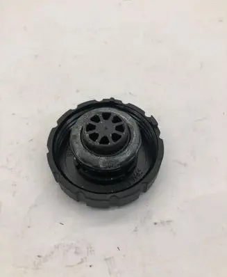 Mercedes-Benz C W206 Coolant expansion tank/reservoir cap 2105010615
