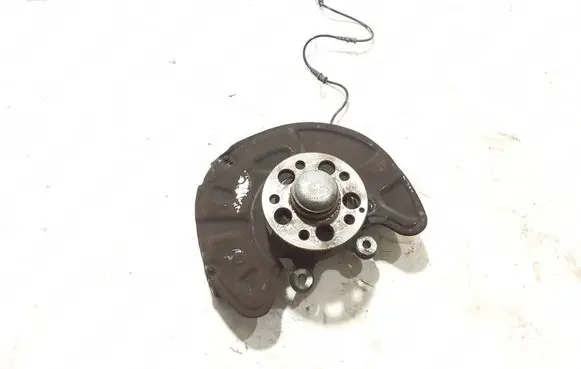 Mercedes-Benz E W212 Front wheel hub A2123321501