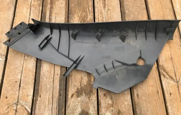Volkswagen Touareg II Other trunk/boot trim element 7P0867766