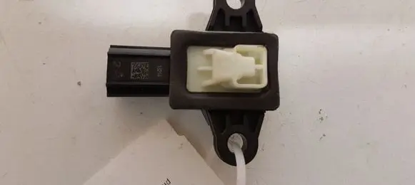 Volvo V40 Airbag deployment crash/impact sensor 31360986 07292014