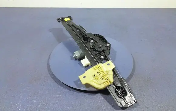 Renault Captur Front door window regulator with motor 807203293R