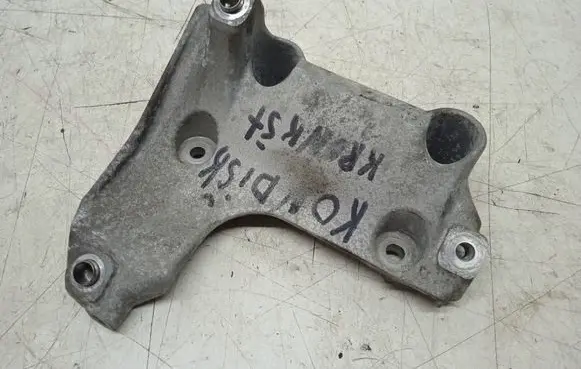 BMW X1 E84 Engine mounting bracket 24168110