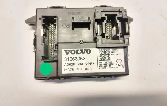 Volvo XC40 Air conditioning/heating control unit 31663963JLK01