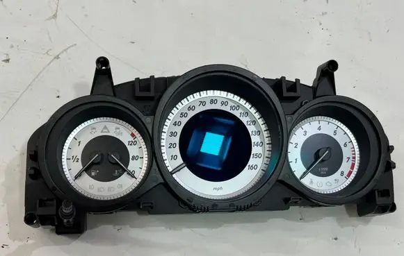 Mercedes-Benz C AMG W204 Speedometer (instrument cluster) A2049003808 | 888.112.223