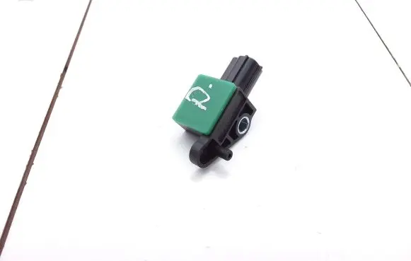 Skoda Superb B6 (3T) Airbag deployment crash/impact sensor 391229 10151706