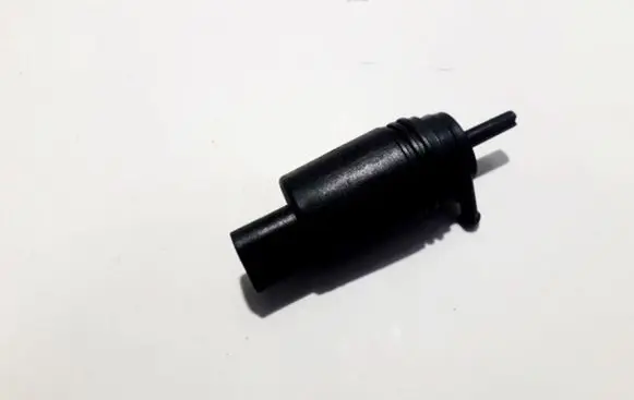 BMW 5 E39 Windscreen/windshield washer pump 67128377612