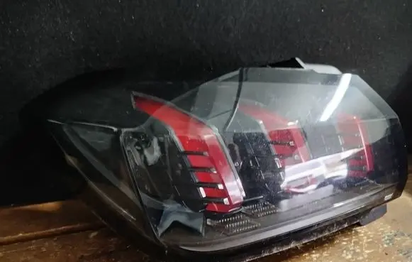 Peugeot 208 Rear/tail lights 9823216880