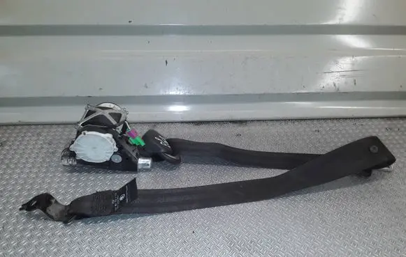 Skoda Roomster (5J) Front seatbelt 5J1857702A 34022854