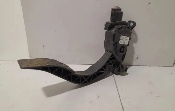 Audi A6 S6 C6 4F Accelerator throttle pedal 8K1723523