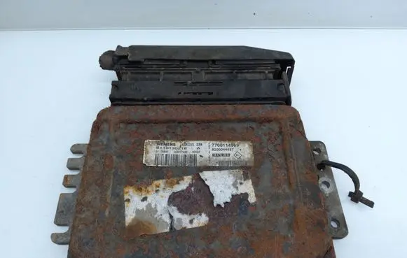 Renault Laguna I Engine control unit/module 7700114969