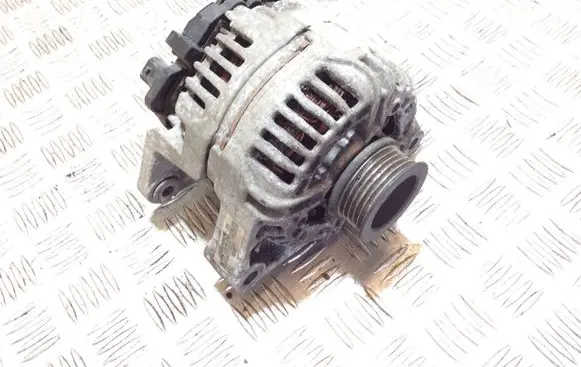 Opel Corsa D Generator/alternator 