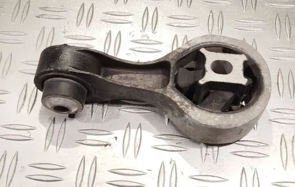 Engine mount bracket