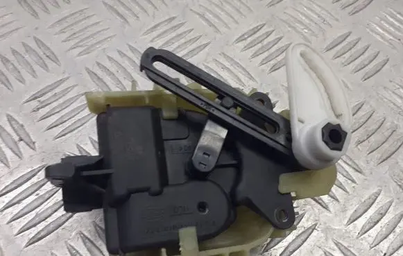 Volkswagen PASSAT B5 A/C air flow flap actuator/motor 