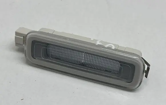 Audi Q3 F3 Front seat light 4M0947105