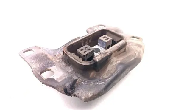 Ford Focus Engine mount bracket CV61-7M121-FB