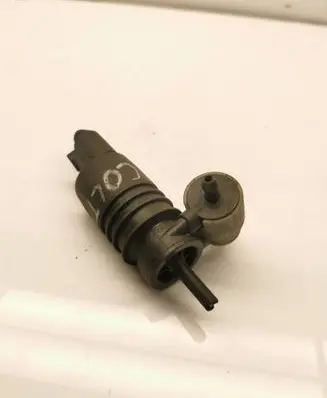 Mitsubishi Colt Windscreen/windshield washer pump