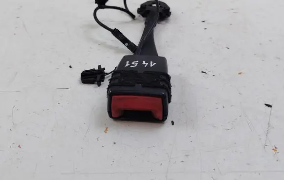 Audi A5 Sportback 8TA Front seatbelt buckle 8K0857755F