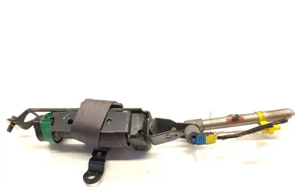 Volvo S60 Front seatbelt 