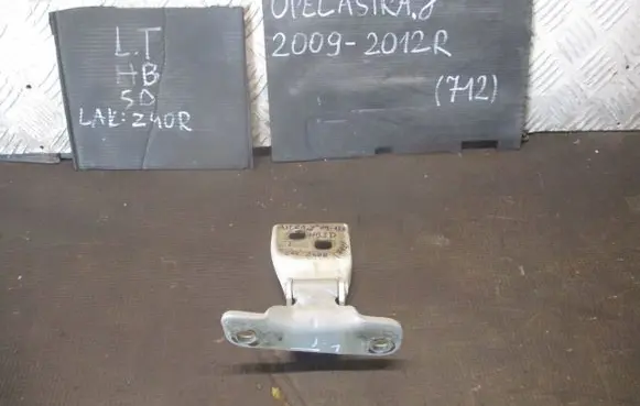 Opel Astra J Loading door hinge set 