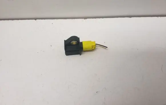 Mercedes-Benz C W204 Airbag deployment crash/impact sensor A1729056000
