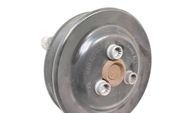 Volkswagen PASSAT B6 Water pump pulley 03C121033 03D121028B