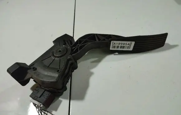 Opel Signum Accelerator throttle pedal GM9186724