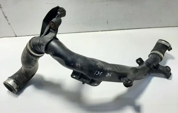Intercooler hose/pipe