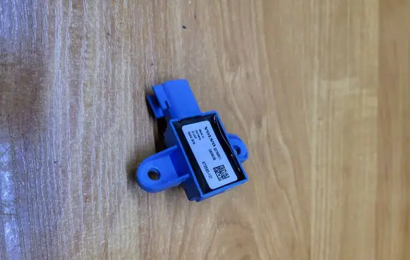 Volvo XC60 Airbag deployment crash/impact sensor 30798511 973580101