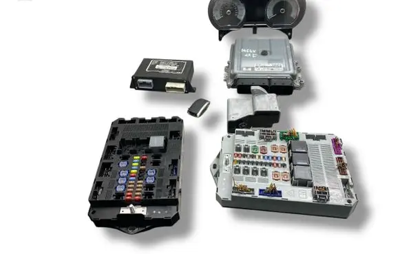 Engine ECU kit and lock set