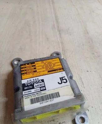 Toyota Avensis Verso Airbag control unit/module 80F03N1837 8917044060 2310003300