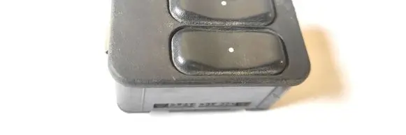 Opel Zafira A Electric window control switch 90561088