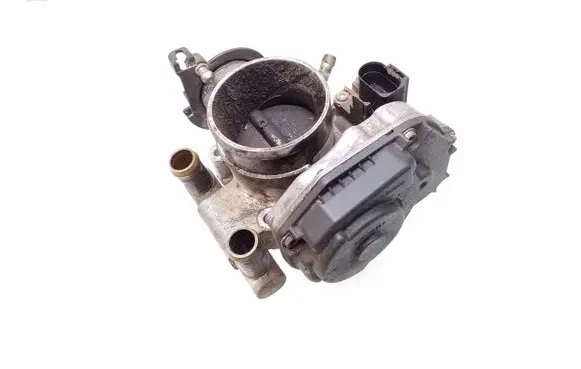 Volkswagen PASSAT B5 Throttle valve 058133063H